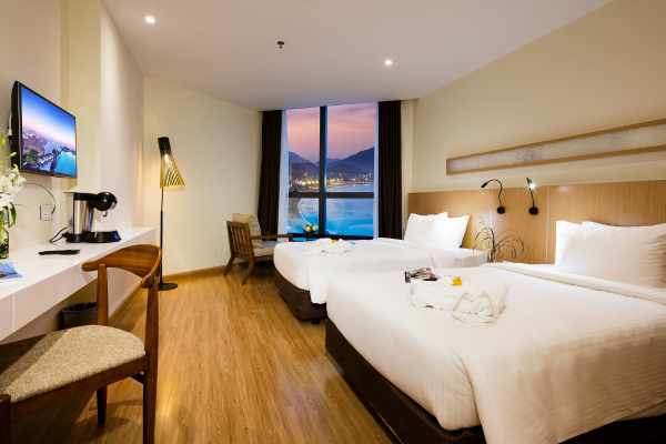 럭셔리-패밀리-커넥팅-비치프런트-luxury-family-connecting-beachfront