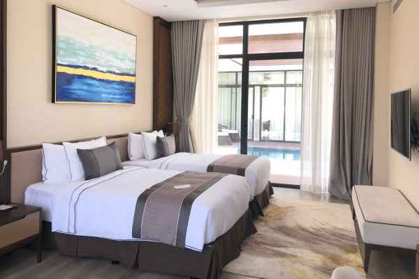 4베드룸 듀플렉스 풀빌라 위드 골프뷰 (4-bedroom Duplex Pool Villa With Golf View)