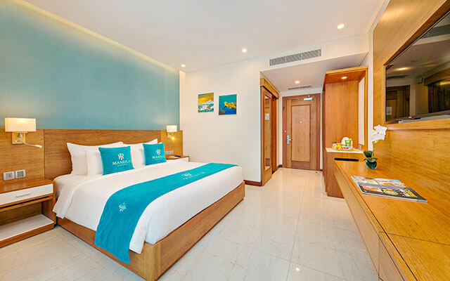 파셜 씨뷰 킹룸(Partial Sea View King Room)