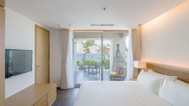 1베드룸 럭셔리 오션프론트 아파트먼트 위드 발코니(One Bedroom Luxury Ocean Front Apartment with Balcony)