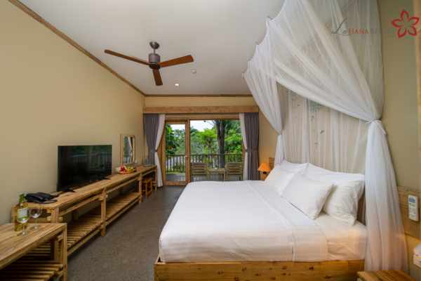 힐-방갈로-욕조-hill-bungalow-bathtub