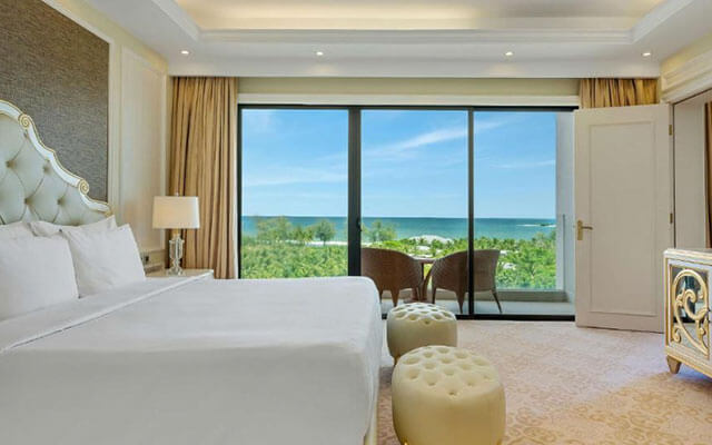 디럭스 더블룸 씨뷰 위드 발코니(Deluxe Double Room Sea View with balcony)
