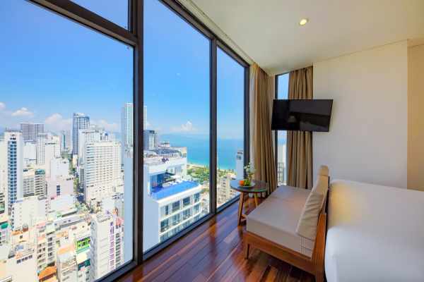 프리미어 파셜 씨뷰 더블 (Premier Partial Sea View Double)