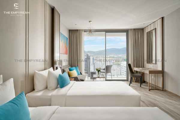 디럭스 트윈 시티뷰 (Deluxe Twin City View)