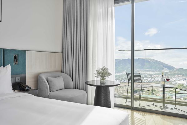 패밀리-마운틴뷰-발코니-family-mountain-view-with-balcony