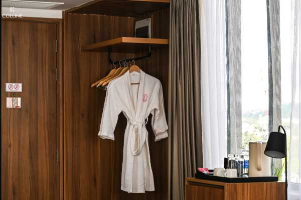 디럭스 더블룸 (Deluxe Double Room)