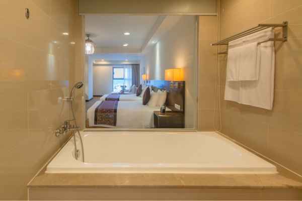 디럭스 트윈 시티뷰 (Deluxe Twin City View)