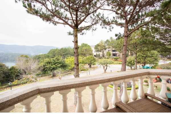 미모사 디럭스 가든뷰 트윈룸 (Mimosa Deluxe Garden View Twin Room)