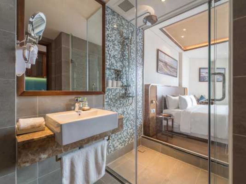 프리미어 디럭스 킹 파셜 씨뷰 (Premier Deluxe King Partial Seaview)