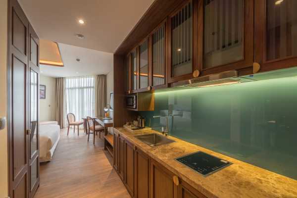 프리미어 디럭스 킹 씨뷰 (Premier Deluxe King Seaview)