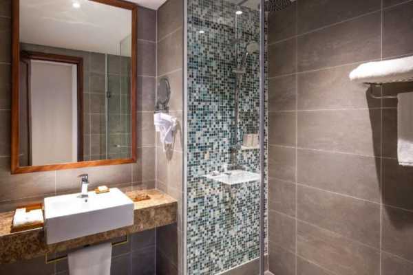 프리미어 디럭스 킹 씨뷰 (Premier Deluxe King Seaview)